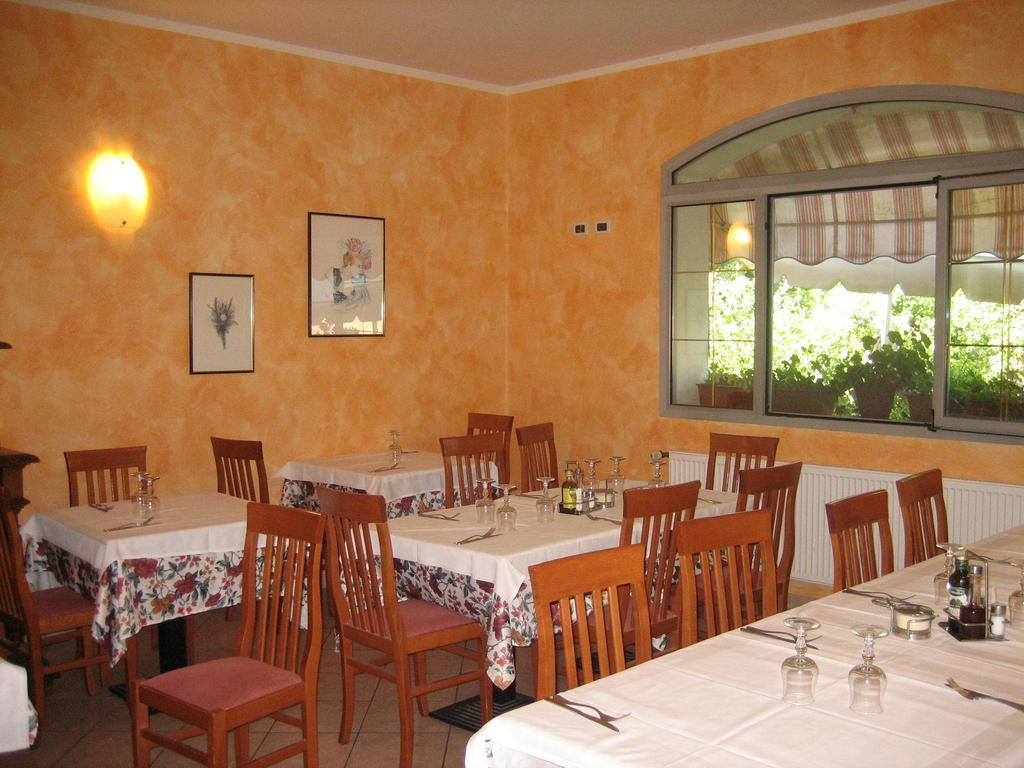 Albergo Ristorante Sterlina Grizzana Habitación foto